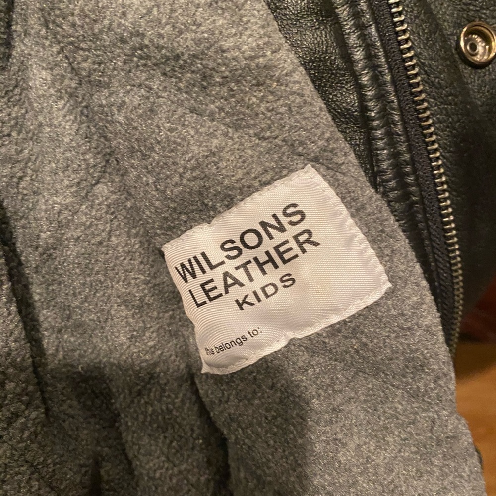 Wilson’s leather kids jacket size XL